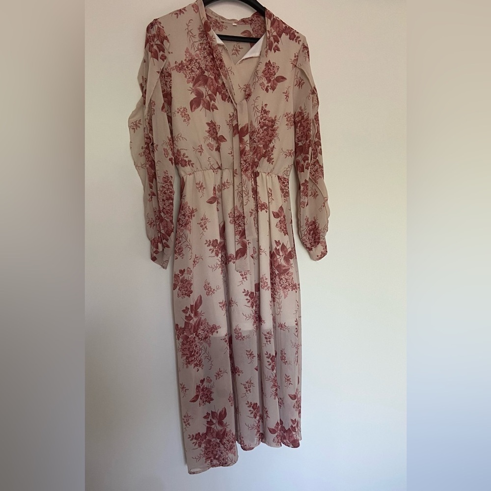 💕2 FOR $10 ☀️💕 Floral pattern ruffled pink and beige dress - Picture 4 of 14